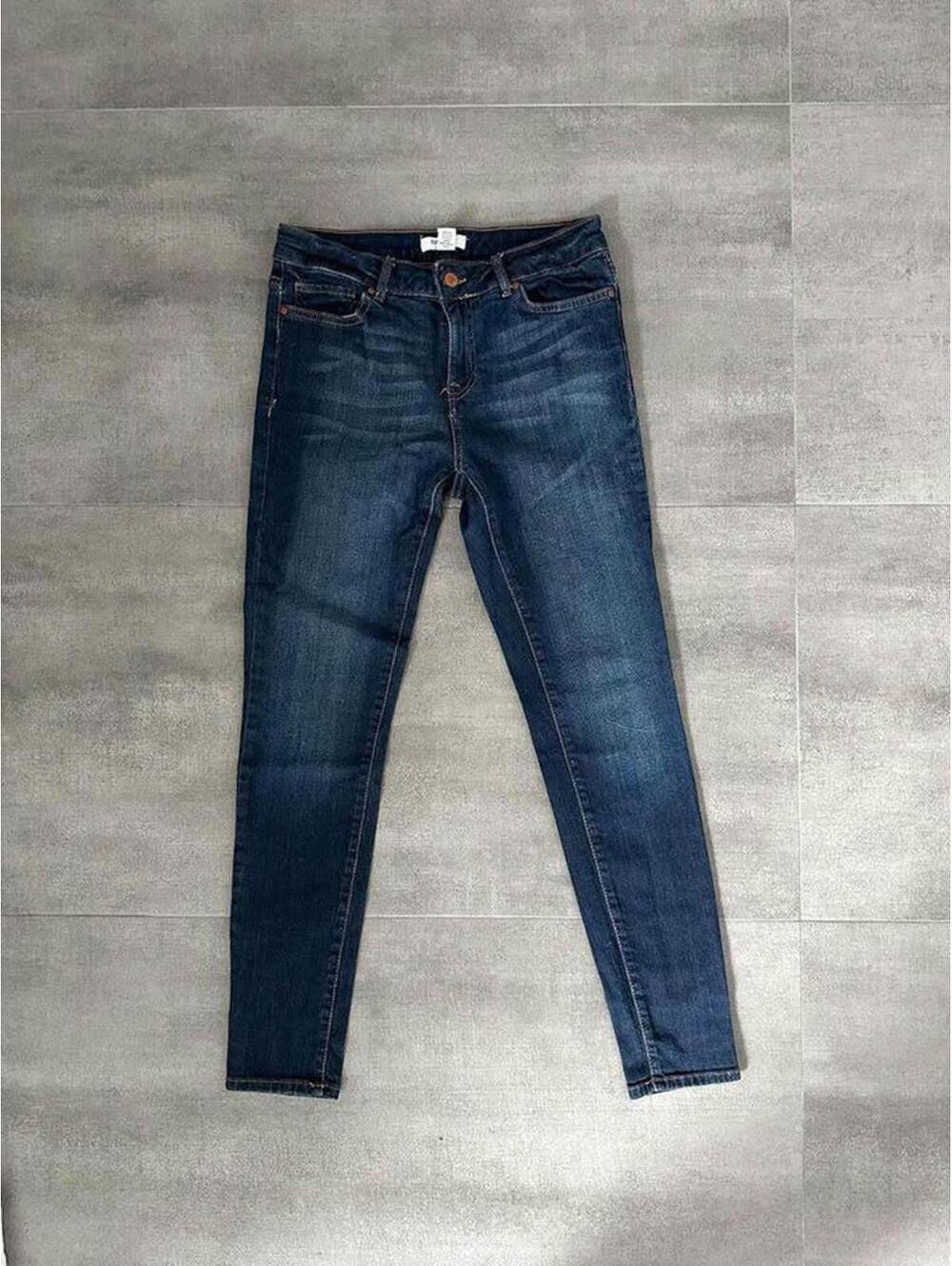 Women's • Forever 21 Skinny Denim Jeans - Size 28